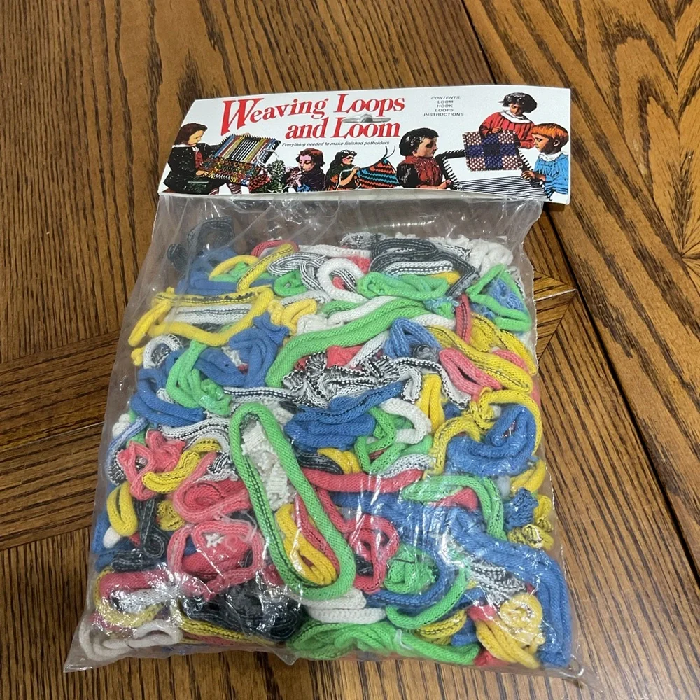 Weaving Loops and Loom Craft Set - Red, Blue, Yellow, Green Loops